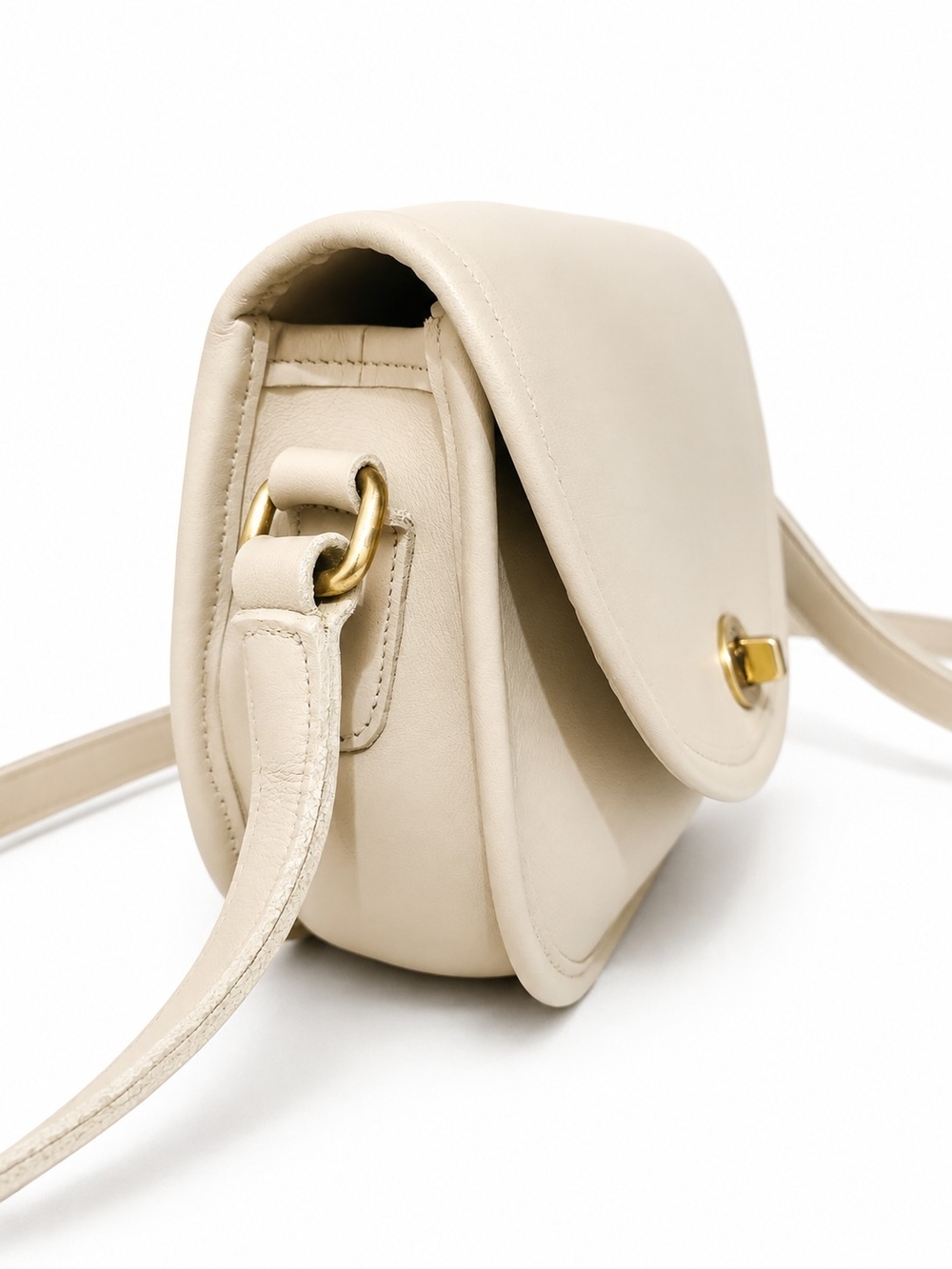 Vintage Coach Watson 9981 Bone Leather Turnlock Saddle Bag VERY NICE! - Picture 4 of 15